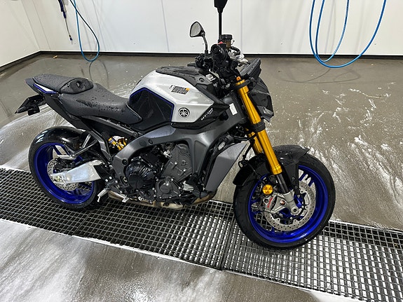 Yamaha MT-09 9 of 10
