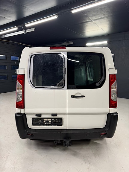 Citroen Jumpy 8 of 23