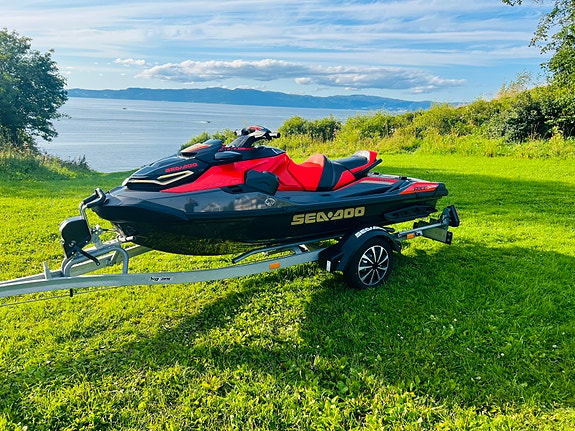 Seadoo RXT-X 300 HK med Henger og Dock 2 of 19