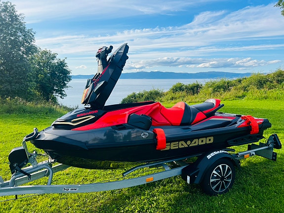 Seadoo RXT-X 300 HK med Henger og Dock 7 of 19