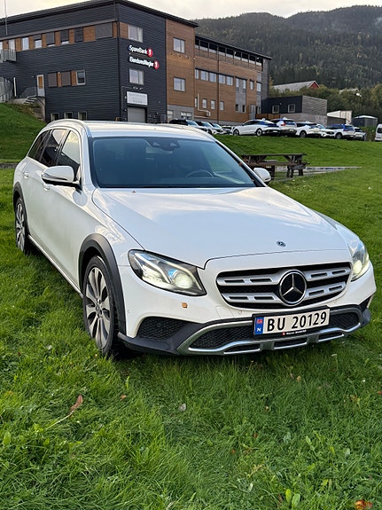 Mercedes-Benz E220 d 6 of 30