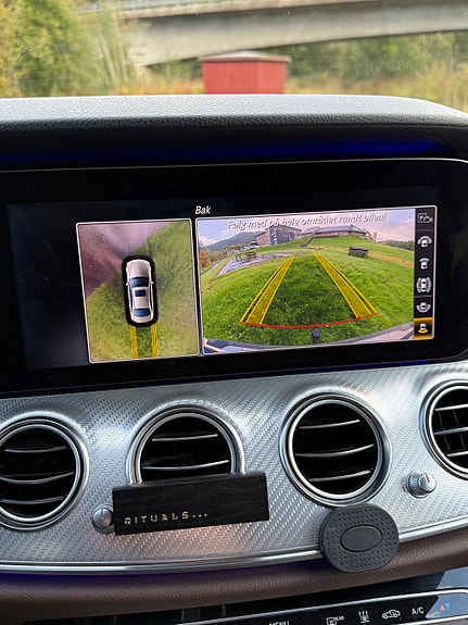 Mercedes-Benz E220 d 23 of 30