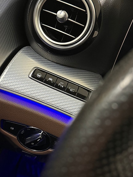 Mercedes-Benz E220 d 30 of 30
