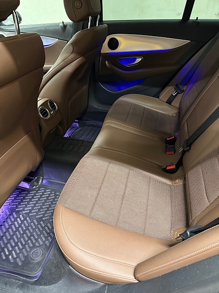 Mercedes-Benz E220 d 29 of 30