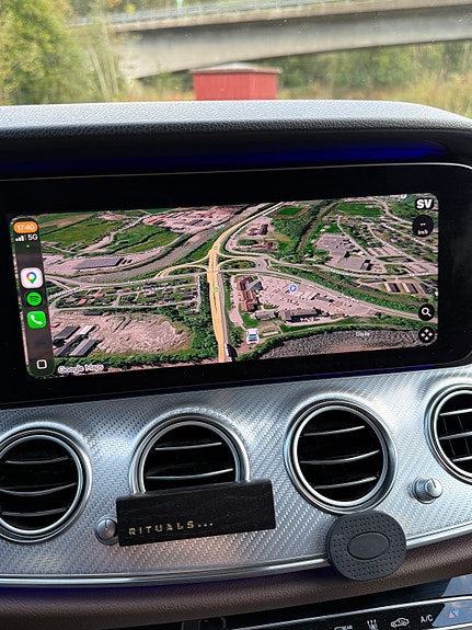 Mercedes-Benz E220 d 24 of 30