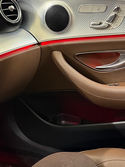 Mercedes-Benz E220 d 27 of 30