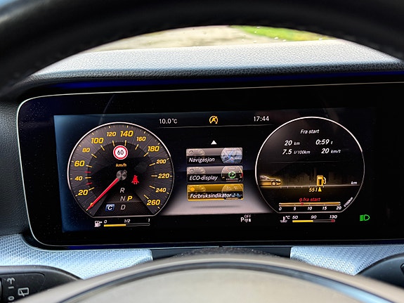 Mercedes-Benz E220 d 14 of 30