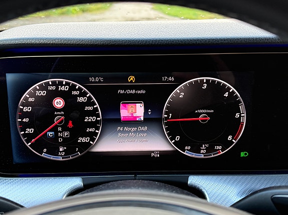 Mercedes-Benz E220 d 12 of 30