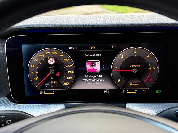 Mercedes-Benz E220 d 18 of 30