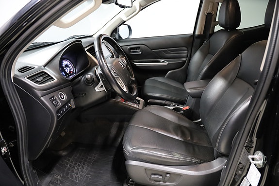 Mitsubishi L200 7 of 9