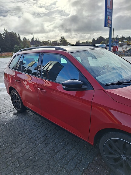 Skoda Fabia 2 of 12