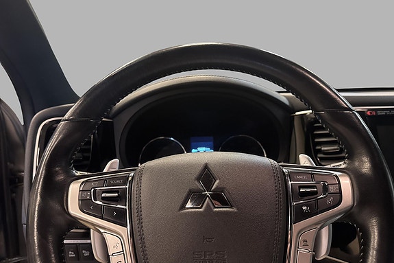 Mitsubishi Outlander 13 of 25