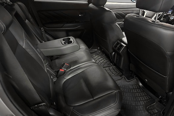 Mitsubishi Outlander 19 of 25