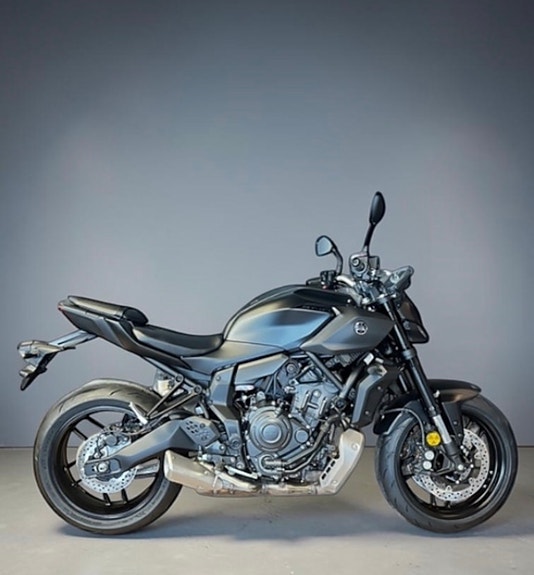 Yamaha MT-07 2 of 8