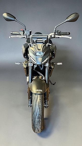 Yamaha MT-07 5 of 8