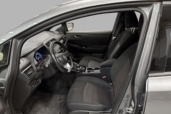 Nissan Leaf 8 of 20