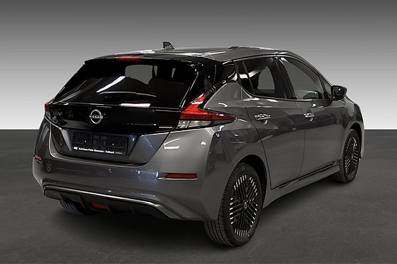 Nissan Leaf 4 of 20