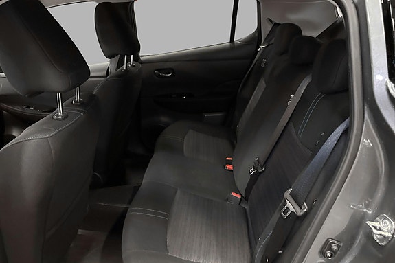 Nissan Leaf 13 of 20