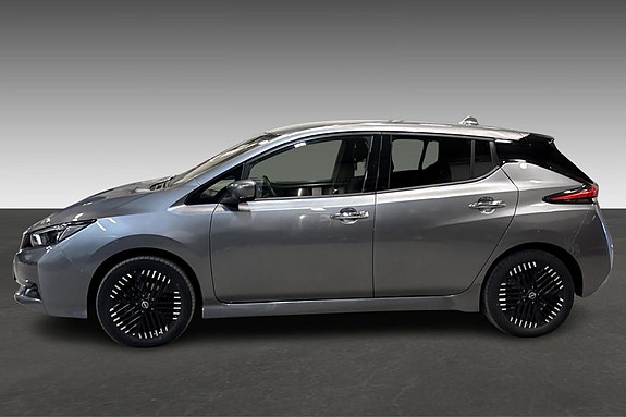 Nissan Leaf 3 of 20