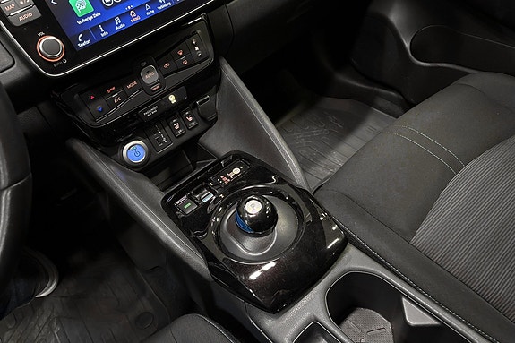 Nissan Leaf 12 of 20