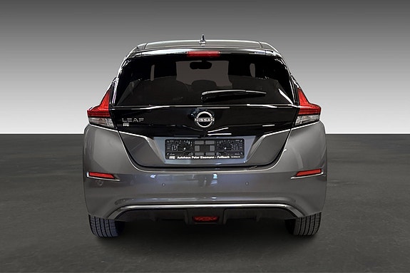 Nissan Leaf 5 of 20