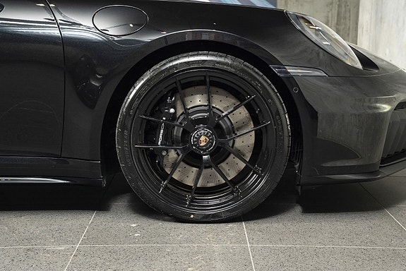 Porsche 911 15 of 30