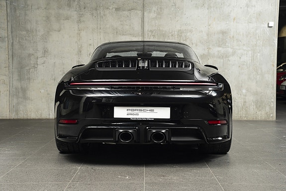 Porsche 911 8 of 30