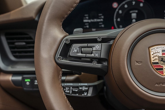 Porsche 911 19 of 30