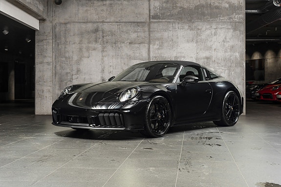 Porsche 911 2 of 30
