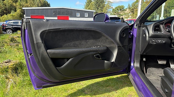 Dodge Challenger 27 of 30