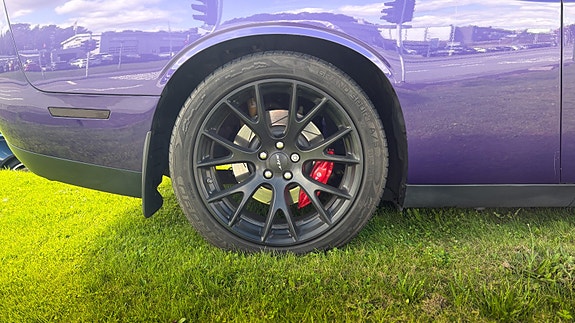 Dodge Challenger 10 of 30