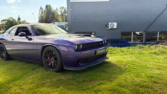 Dodge Challenger 2 of 30