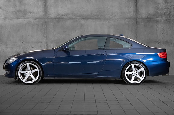 BMW 320d 5 of 17