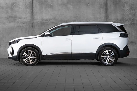 Peugeot 5008 3 of 22