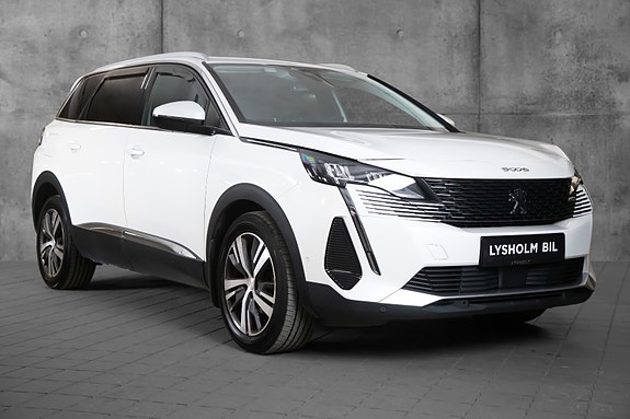 Peugeot 5008 2 of 22