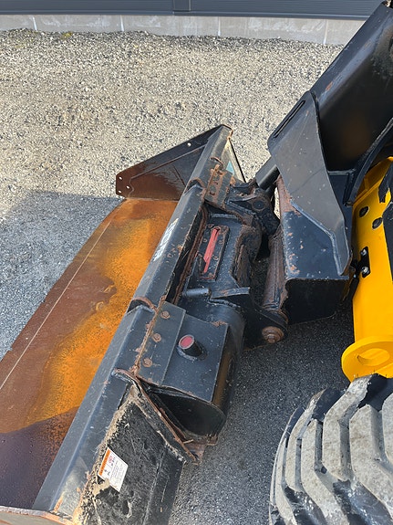 JCB 300 T4 8 of 15