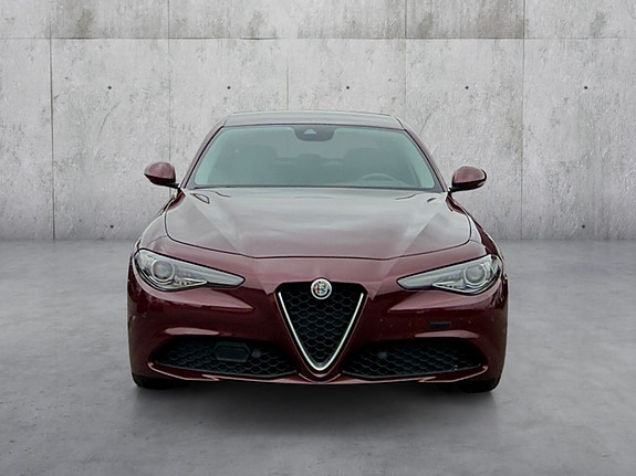 Alfa Romeo Giulia 8 of 20