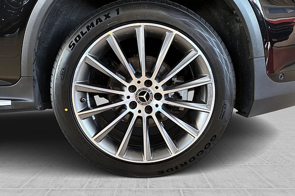 Mercedes-Benz GLC220 d 9 of 26