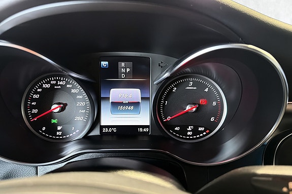 Mercedes-Benz GLC220 d 14 of 26