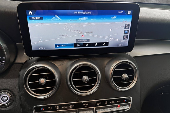 Mercedes-Benz GLC220 d 27 of 30