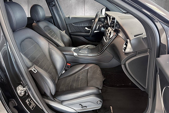 Mercedes-Benz GLC220 d 14 of 30