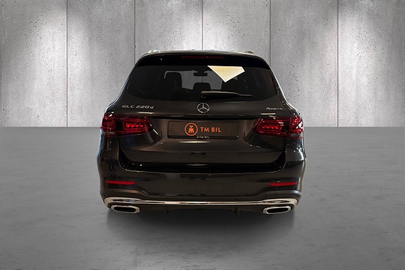 Mercedes-Benz GLC220 d 6 of 30