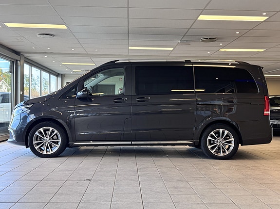 Mercedes-Benz EQV300 8 of 30