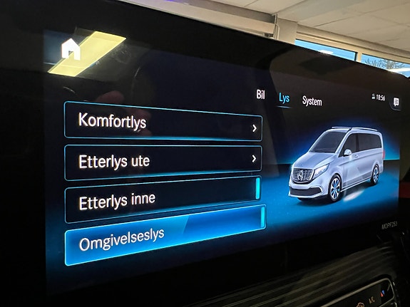 Mercedes-Benz EQV300 26 of 30