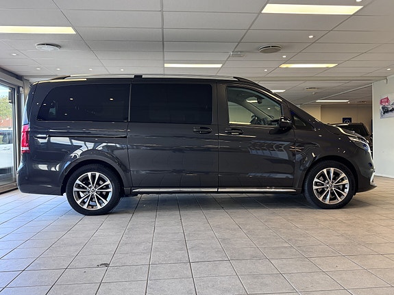 Mercedes-Benz EQV300 16 of 30