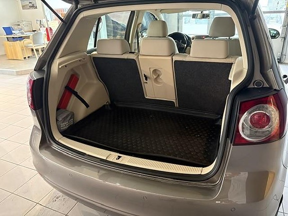 Volkswagen Golf Plus 5 of 12