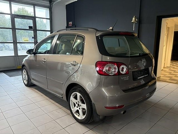 Volkswagen Golf Plus 10 of 12