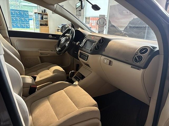 Volkswagen Golf Plus 6 of 12