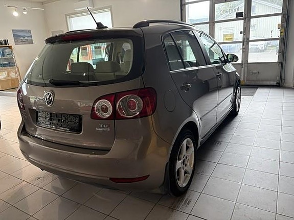 Volkswagen Golf Plus 4 of 12