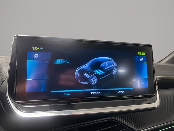 Peugeot e-208 15 of 30